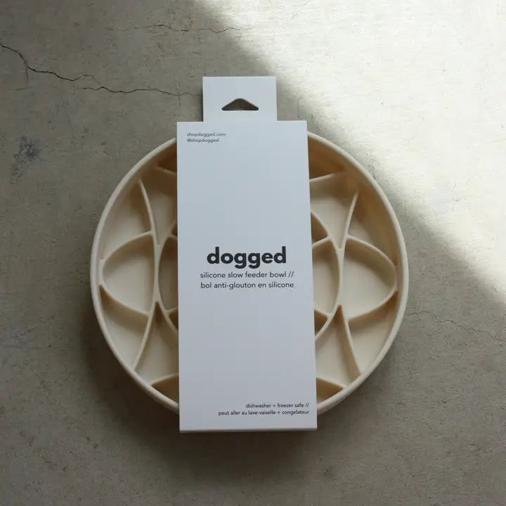 Dogged Buttercream slow feeder bowl Circulo